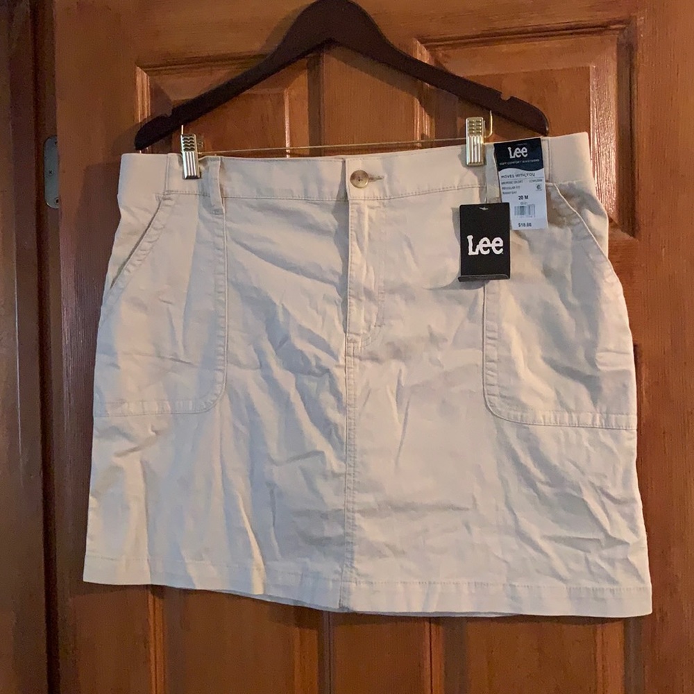 Lee brand size 20 skort